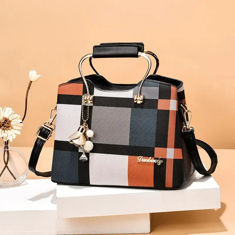 Chantel Leather Crossbody Bag - Image 2