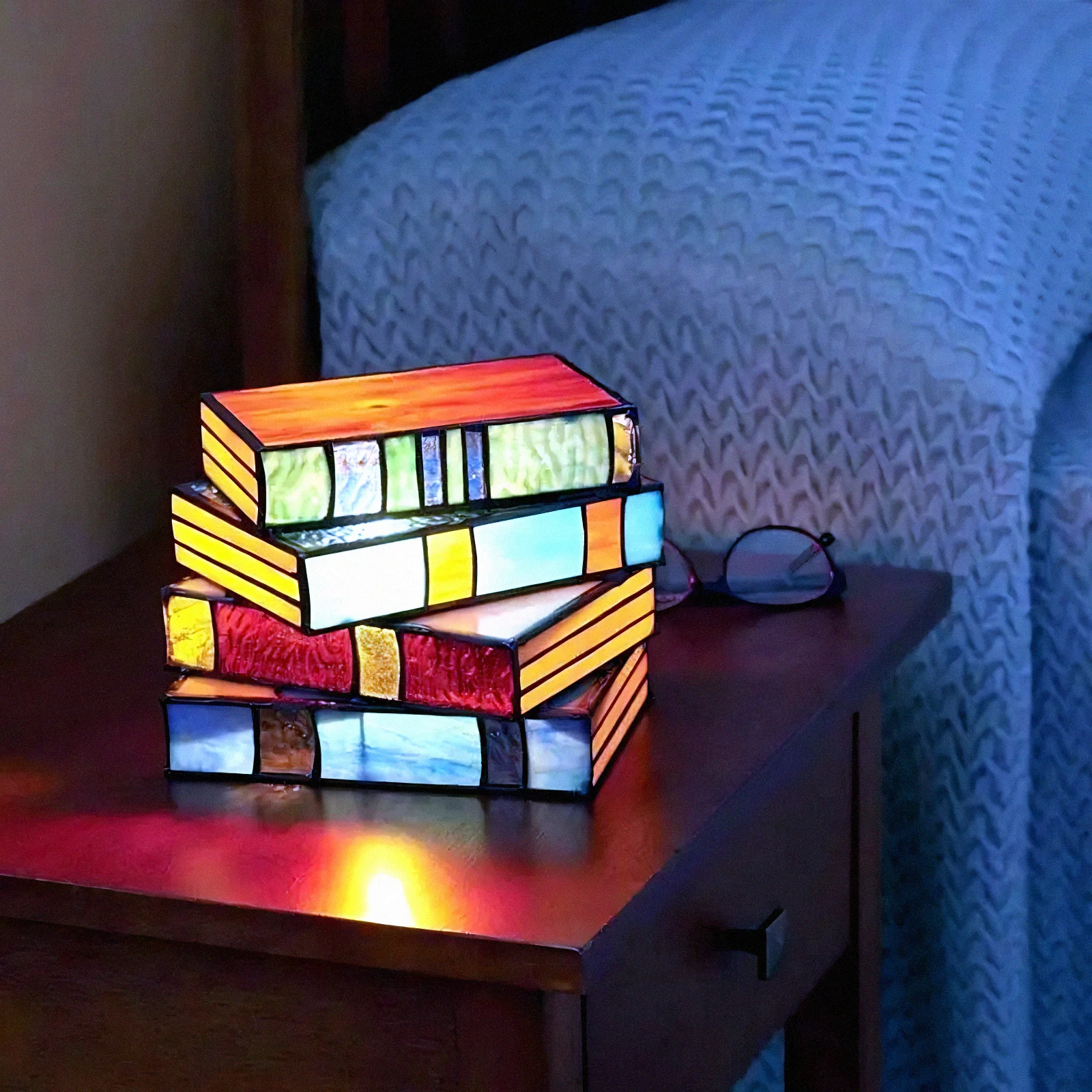 Enchanting Book Lamp - Image 3